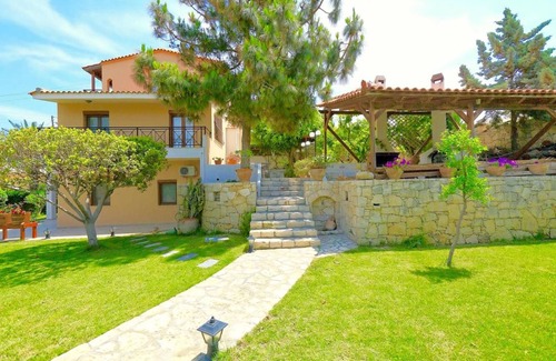 Karteros Villa | 220 m² Villa ∙ 5 habitaciones ∙ 11 huéspedes
