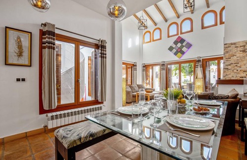 Caserio Los Tarquinos Villa | 220 m² Villa ∙ 6 habitaciones ∙ 15 huéspedes