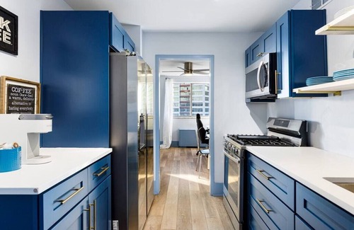 Peachtree Center Condominio | 2208-Top Flr-Work/Game Sta-600 MB-1 Free Park-King