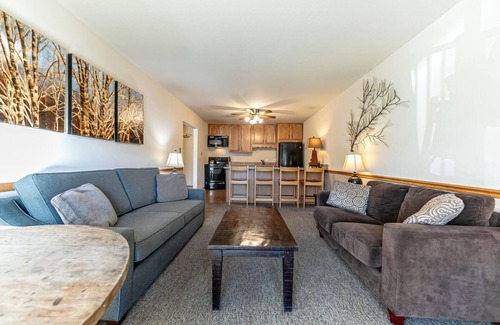 Truckee Condominio | 222 Bldg B 1 Bedroom Condo