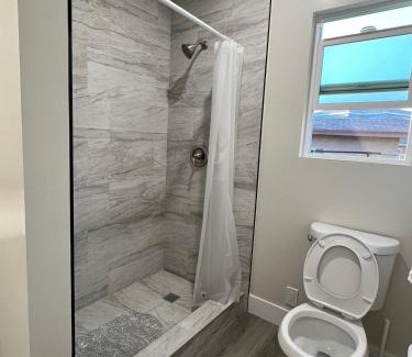 Alhambra Casa | 2237 Newly Renovated House Easy Access to Highway Parks DTLA