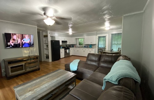 Andrews Casa | 225 The Creek - Peaceful & Cozy