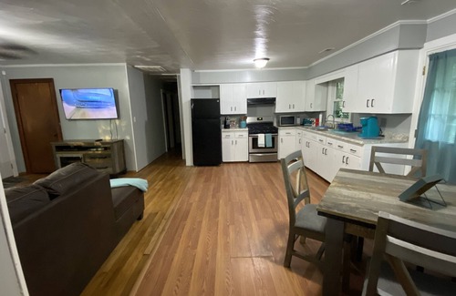 Andrews Casa | 225 The Creek - Peaceful & Cozy