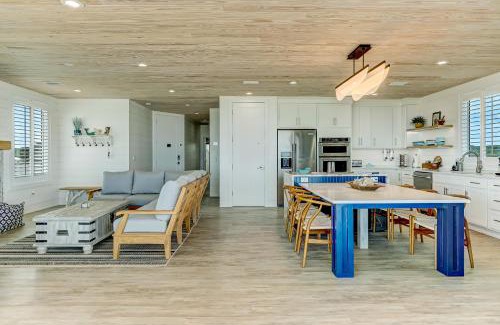 Ocean Cay Casa | 226 S Fletcher Ave