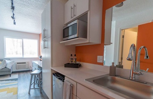 Waterloo Apartamento | 228 espacios - Micro-apartamento Cedar Falls