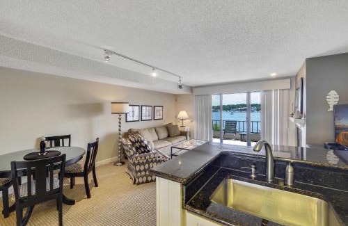 Charlevoix Casa | 229 Edgewater Inn