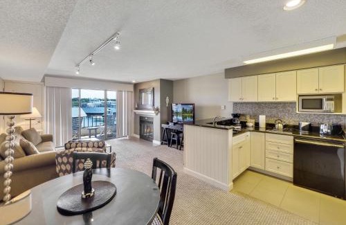 Charlevoix Casa | 229 Edgewater Inn