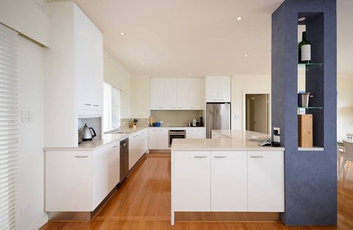 McCracken Casa | 23 Hayward St, Hayborough