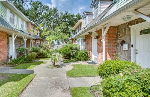 Destrehan Casa | 23 Mi to NOLA Cozy and Quaint Destrehan Townhome
