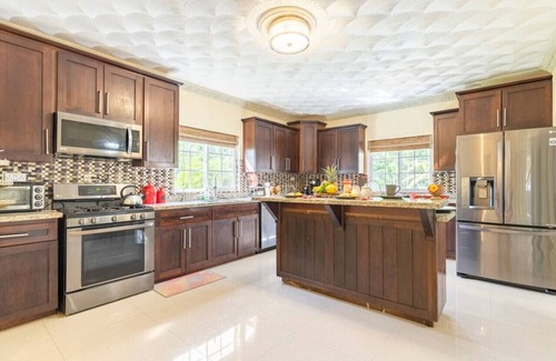 Whitehouse Casa | 233) 5BR Villa with Pool in Jamaica !
