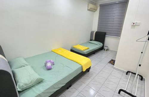 Kampung Kayu Ara Casa | 239 S2 # U Homestay