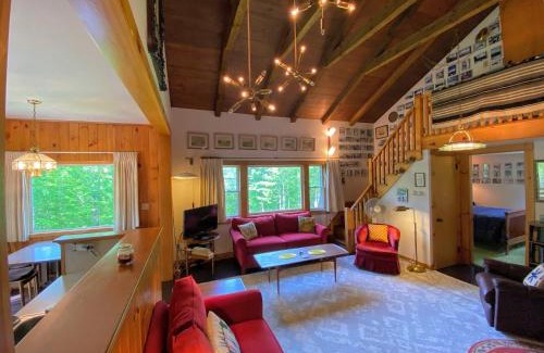 Franconia Casa | 23SR Traditional Austrian Chalet at the base of Cannon Ski Area in Franconia Notch
