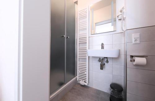 Leer Casa | 24/7 selfcheckin Schmiedestrasse