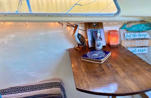Rosamond Alquiler De Eote | 24 ft. Sailboat on a 10 Acre Bohemian Paradise
