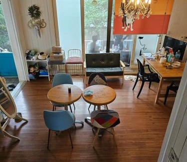 Yeoksam Casa | 24 Guesthouse Gangnam Center - Female only