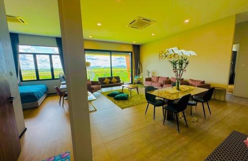 Kuching Apartamento | 24'HR CHECK IN H'FLOOR SARADISE ECHELON KUCHING LUXURY BALCONY CONDO FACING AIRPORT 3R2B-2Cpark