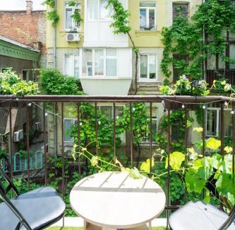 Lypky Apartamento | 24 Mezhygirska str 24, Apartments in historical parts, Podil