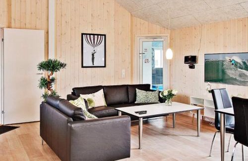 Olpenitz Casa | 24 person holiday home in Hasselberg