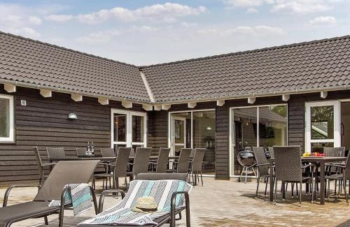 Olpenitz Casa | 24 person holiday home in Hasselberg