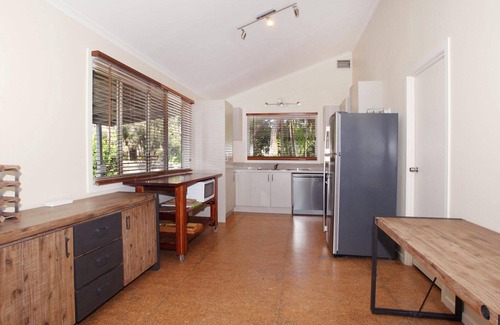 Mudjimba Casa | 24 Sundew Street, Mudjimba - 500 Bond - Se aceptan mascotas, ropa de cama incluida, WIFI, aire acondicionado.