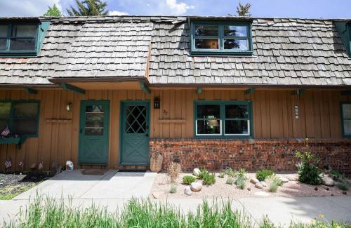 Vail Casa | 2456 Chamonix B2