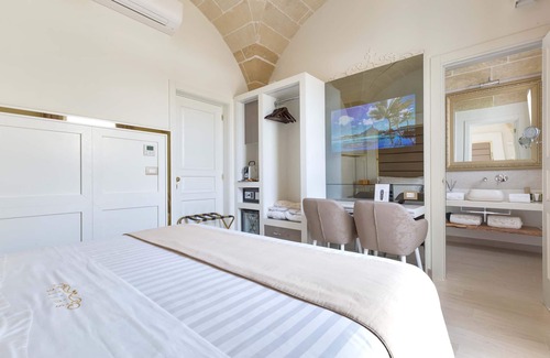 Diso Cama Y Desayuno | 2493 Acquaviva Suites - Matrimoniale Standard