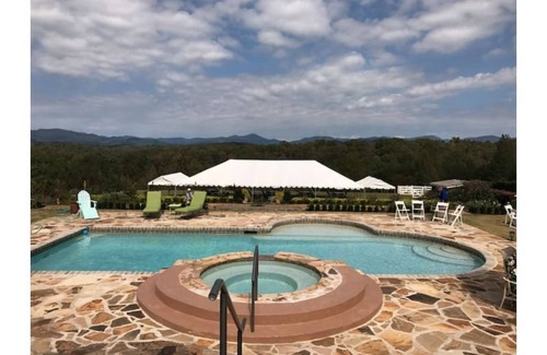 Dahlonega Casa | 25 acre home, farm animals & large running creek. 8 mls from downtown Dahlonega