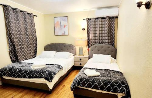 Pasadena Apartamento | 25,Detached charming house Close to old town Pasadena King-bed! 625