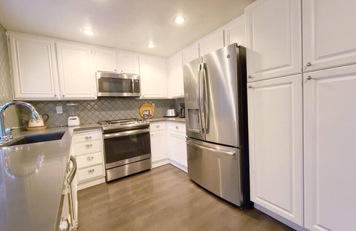 Mission Viejo Casa | 25%Disc Comforts of Home when Traveling 31 Days+