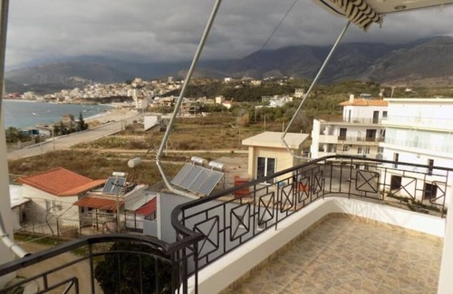 Himare Apartamento | 25 meters from beach 1