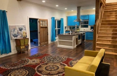 Charlotte Casa | 25 miles from downtown Nashville