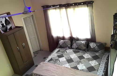 Winneba Casa | 25 minutes to Winneba Beach!! A quiet family suite with dining and living area.