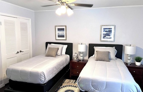 North Arlington Condominio | 25% OFF-3BD/2.5BA-Condo-Six Flags-G.Prairie-GP32A