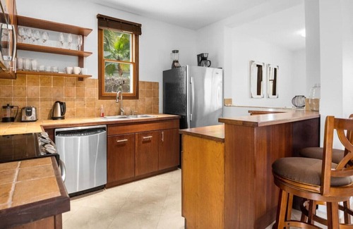 Leeward Settlement Casa | Stunning - Walk to Grace Bay, Pool, Views! (#2)