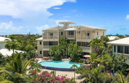 Leeward Settlement Casa | Stunning - Walk to Grace Bay, Pool, Views! (#2)