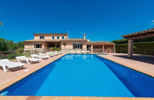Es Garrovers Villa | 250 m² Villa ∙ 4 habitaciones ∙ 8 huéspedes