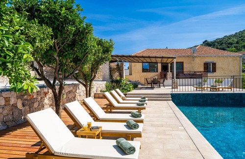 Gruda Villa | 250 m² Villa ∙ 4 bedrooms ∙ 10 guests