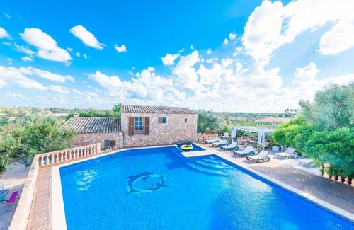 Es Llombards Villa | 250 m² Villa ∙ 6 habitaciones ∙ 10 personas