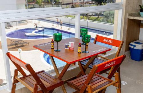 Vila Clais Apartamento | 250m do Mar | Piscina e Roupas de Cama