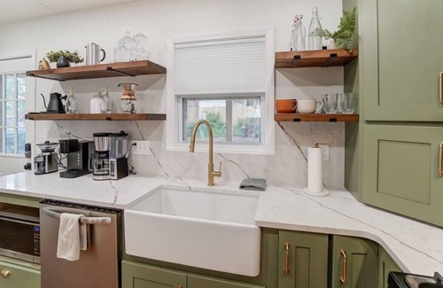 Norwood Casa | 2523 Indian Mound · 3 Bedroom Central Location House