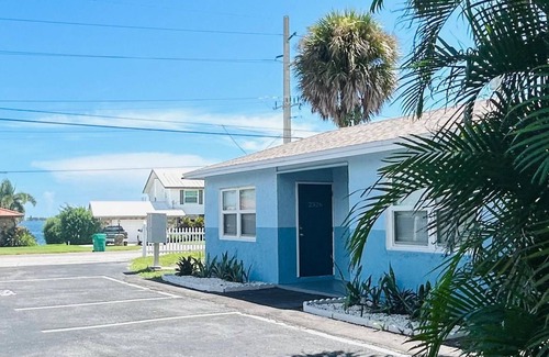 Tropic Apartamento | 2526 Modern Studio in Historic Area