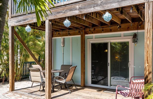 Fort Myers Beach Casa | 258 Ostego Lazy Lobster Lower by Coastal Vacation Properties