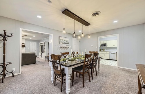 Haltom City Casa | 25min from Ft. Worth Stock Show & Rodeo, area attractions