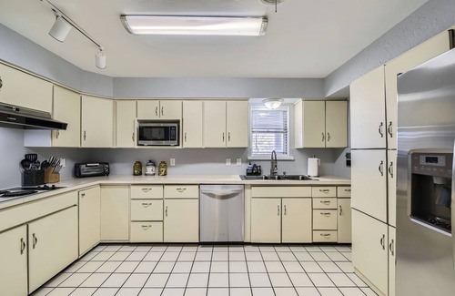 Haltom City Casa | 25min from Ft. Worth Stock Show & Rodeo, area attractions