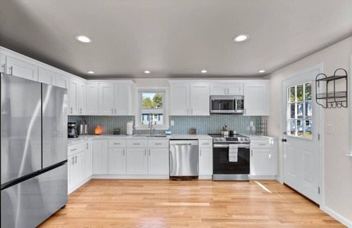 Plainville Casa | #26 Beautifully Renovated 2 BR Home