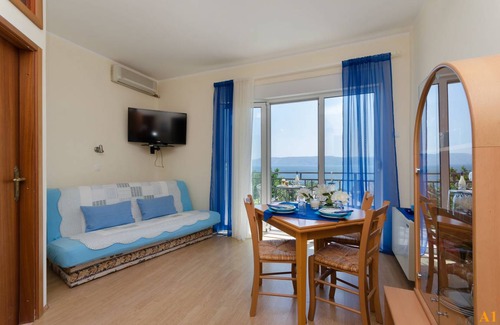 Novi Vinodolski Apartamento | 26 m² Apartamento ∙ 1 habitación ∙ 3 huéspedes