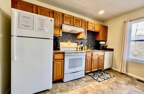 Monroe Casa | 260 Overbrook · Jason's Attached home