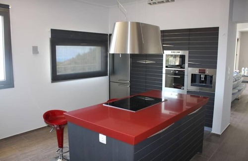 Loutraki Villa | 260sqm villa in Loutraki with a sea view