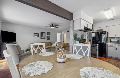 Fernandina Beach Casa | 2625 Forest Ridge - Pool - Tennis - Pickleball - Large Deck