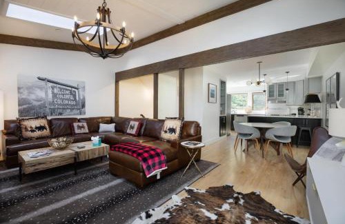 Intermountain Casa | 2633 Kinnickinnick Rd., Unit E2